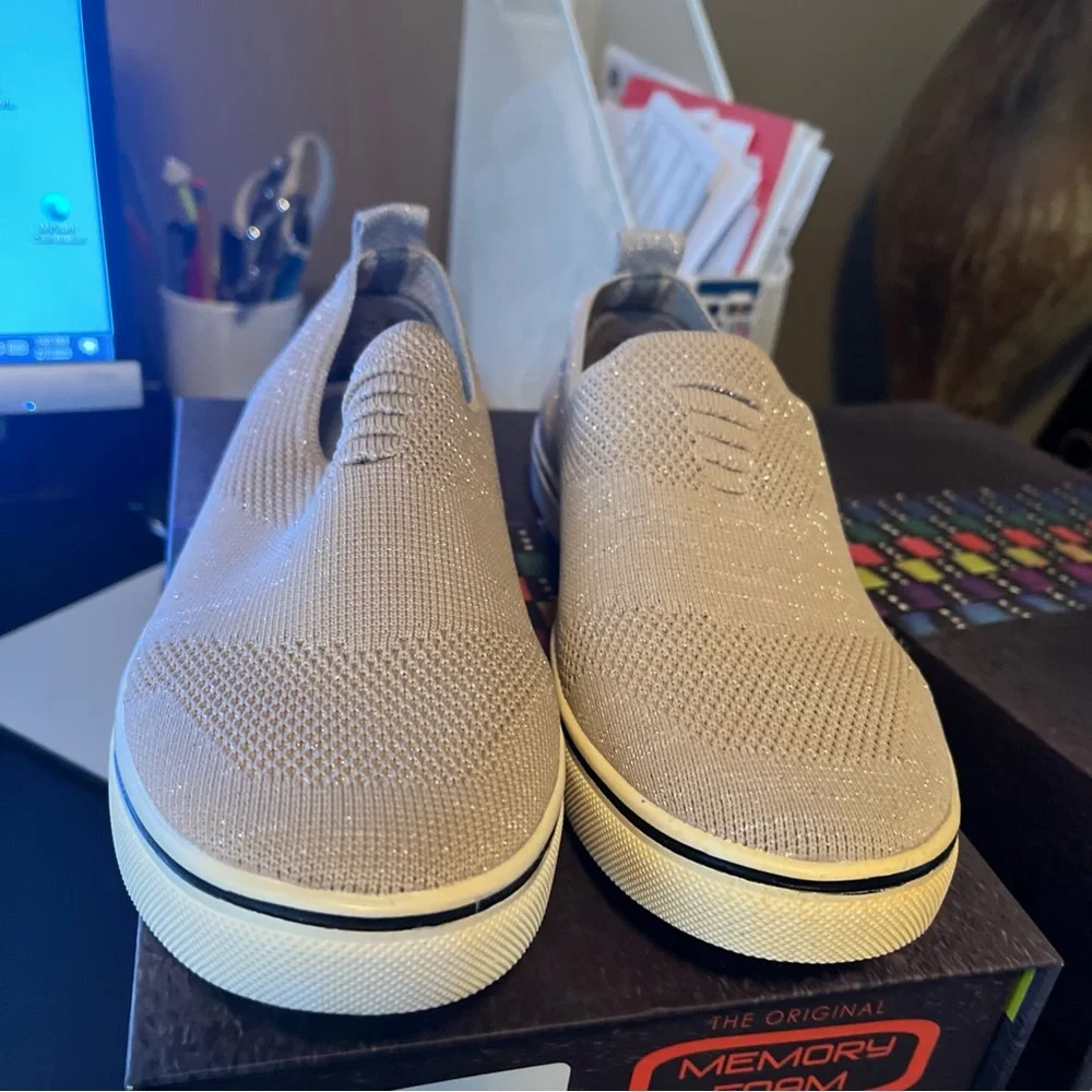 bernie mev. Beige Slip-On Women's Sneakers memory foam size 6.5 new